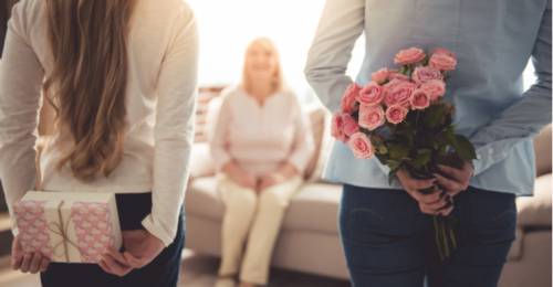 5 Unique Ways to Express Your Love to Your Mother